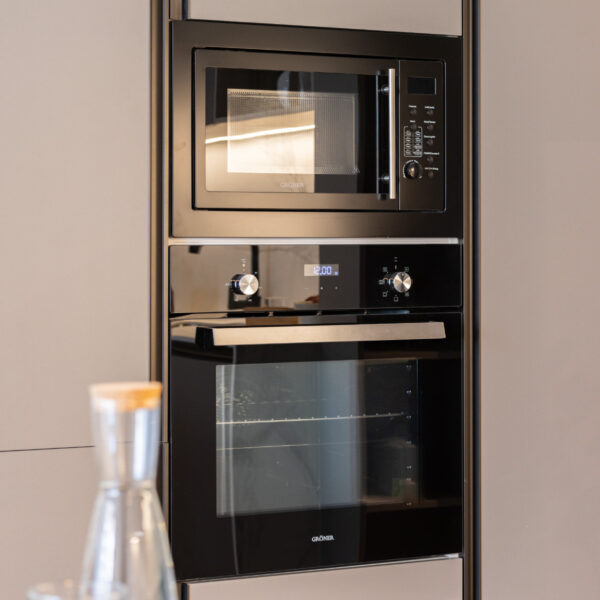 Horno Eléctrico Empotrable Gröner Black Triple Vidrio 7F 60L - Imagen 2
