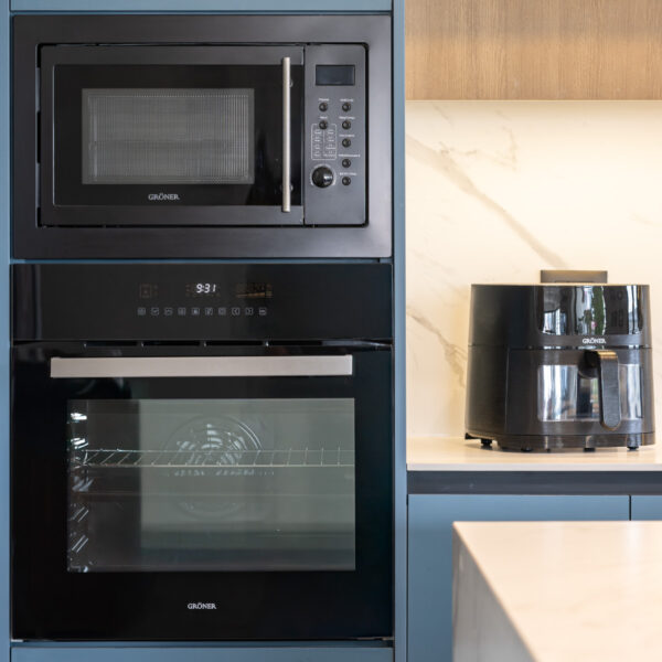 Horno Eléctrico Empotrable Gröner Black Touch Triple Vidrio 10F 60L - Imagen 2